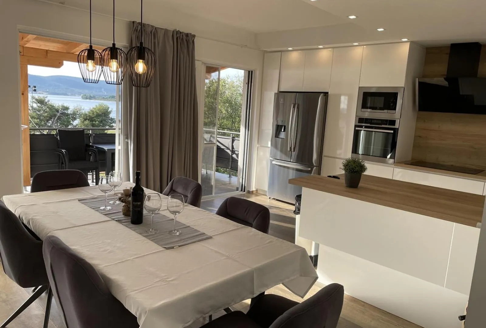 Apartment In Turanj With Sea View, Balcony, Air Conditioning, Wifi 5075-2 0*,