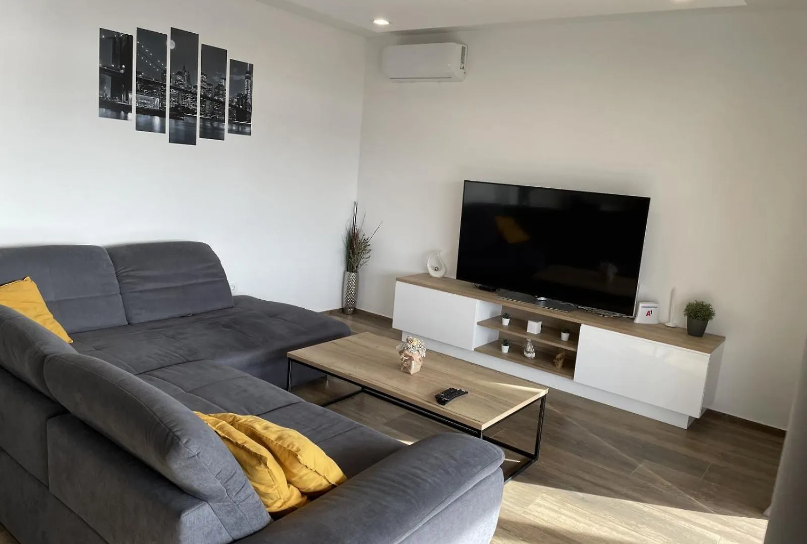 Apartment In Turanj With Sea View, Balcony, Air Conditioning, Wifi 5075-2